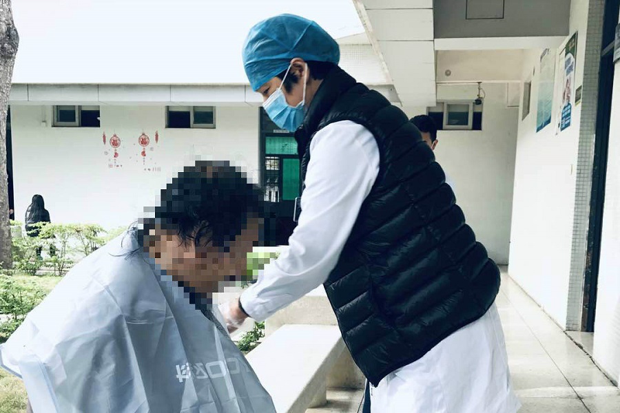 周_meitu_1.jpg 周_meitu_1.jpg