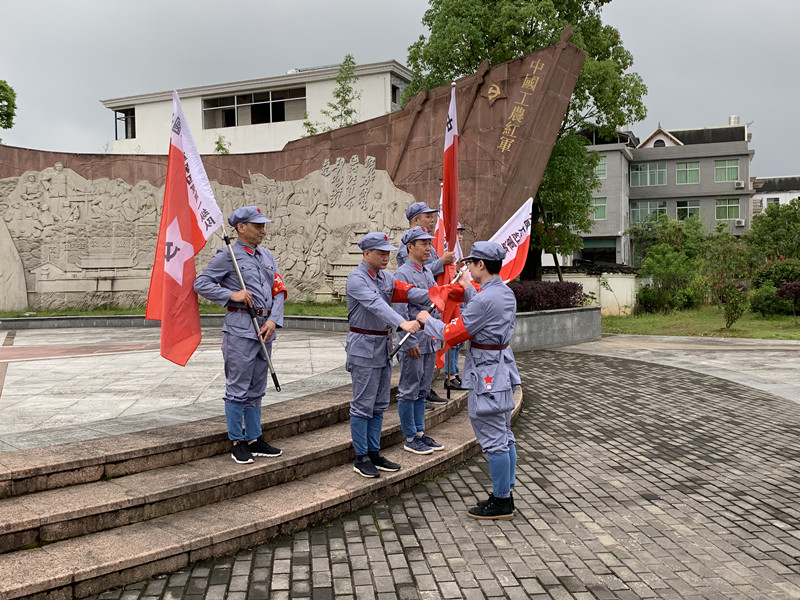 1668669329_.jpg 1668669329_.jpg